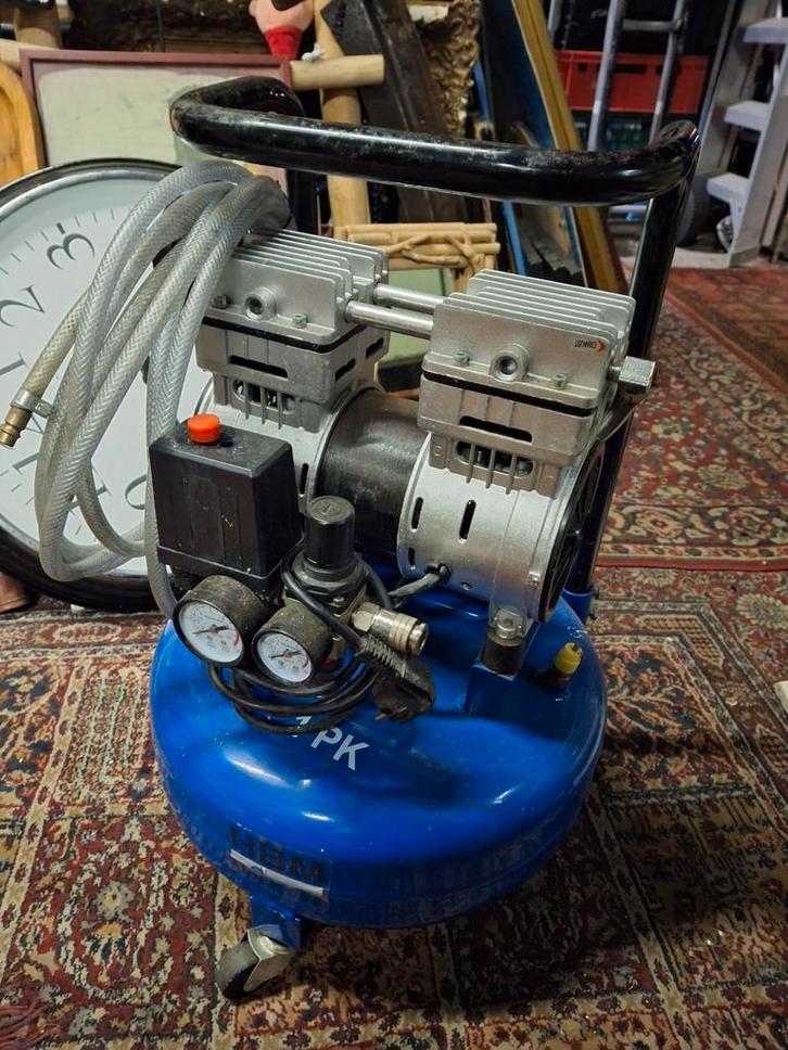 HBM 16L Compressor - Geluidsarm, Doe-het-zelf en Verbouw, Compressors, Ophalen