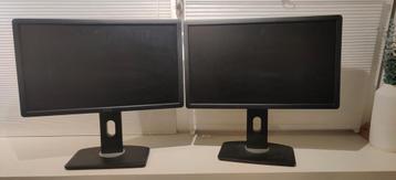 Dell 2 beeldschermen met kabels beschikbaar voor biedingen