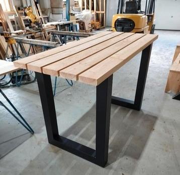 Bartafel. Statafel. Tuintafel.  beschikbaar voor biedingen