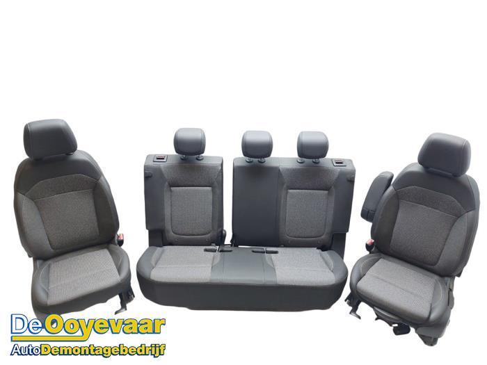 Bekleding Set (compleet) van een Opel Crossland X (Crossland, Auto-onderdelen, Interieur en Bekleding, Opel, Gebruikt, 3 maanden garantie