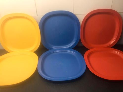 Set 6 Tupperware borden capingbord picnic kinderbord bord, Huis en Inrichting, Keuken | Tupperware, Zo goed als nieuw, Overige typen