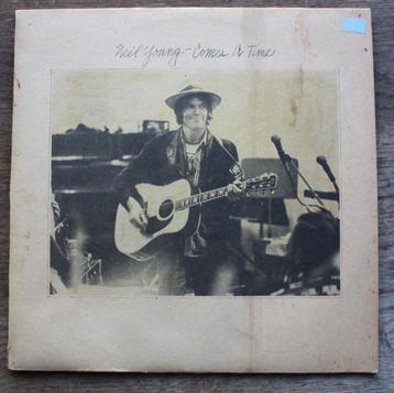  LP..Neil Young  ‎–  Comes A Time beschikbaar voor biedingen