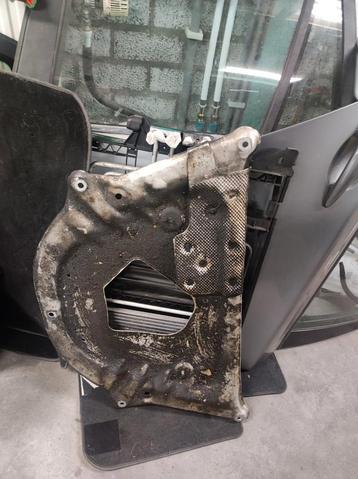 Versteviging bodemplaat subframe BMW E60 E61  beschikbaar voor biedingen