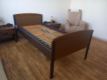 Hoog-laag bed/senioren bed beschikbaar voor biedingen