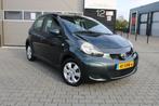 Toyota Aygo 1.0-12V Aspiration Green Navigator / 14''LM / AI, Voorwielaandrijving, Euro 5, Gebruikt, 4 stoelen