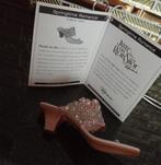 Miniatuur porselein schoentje, Antiek en Kunst, Antiek | Porselein, Ophalen of Verzenden