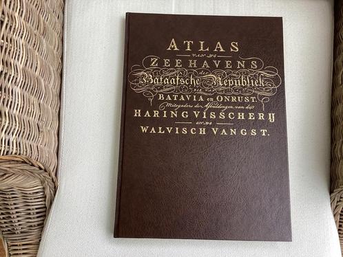 Majestueus boek atlas zeehavens Bataafsche Republiek 1800, Boeken, Atlassen en Landkaarten, Zo goed als nieuw, Overige typen, Nederland