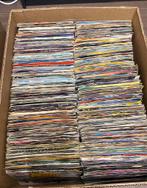 Bananendoos met Engelse singles 70’s/80’s, Ophalen of Verzenden, Gebruikt, Overige formaten, Overige genres