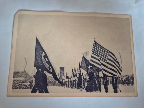 Persfoto 1936: Amerikaanse vlag naast nazi-vlag, Verzamelen, Militaria | Tweede Wereldoorlog, Duitsland, Ophalen of Verzenden