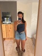 Short maat S Weekday, Blauw, Weekday, Ophalen of Verzenden, W28 - W29 (confectie 36)