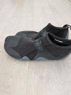 OLAIAN Surfschoenen 500 neopreen 2 mm grijs zwart 44/45, Zeil- of Surfschoenen, Olaian (Decathlon), Ophalen of Verzenden, Zo goed als nieuw