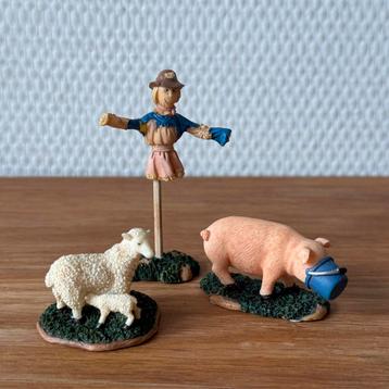 Luville Scarecrow, Sheep and Pig Set of 3 Kerstdorp Figuren beschikbaar voor biedingen