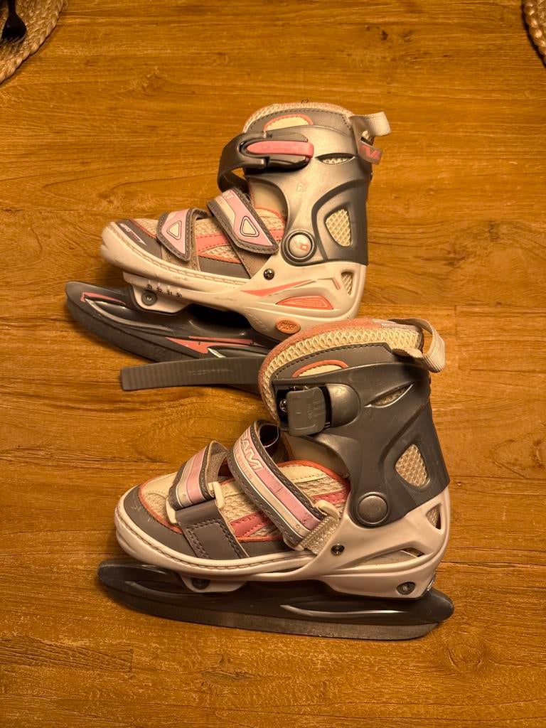 Schaatsen - Kinderschaatsen - Verstelbaar maar 30-33, Sport en Fitness, Schaatsen, Ophalen, Gebruikt, Overige typen, Overige merken