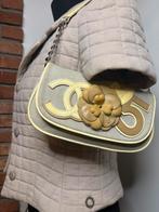 Chanel Vintage Camelia Schoudertasje Zeldzaam, Sieraden, Tassen en Uiterlijk, Tassen | Damestassen, Schoudertasje, Zwart, Ophalen of Verzenden