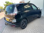 Renault Scénic 1.2 TCe Bose/Navi/Camera/Dealer-onderhouden/, Gebruikt, 1295 kg, 4 cilinders, Leder en Stof