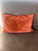 Tica kussen, roodbruin, goede staat, Huis en Inrichting, Ophalen of Verzenden, Gebruikt, Bruin, Rechthoekig