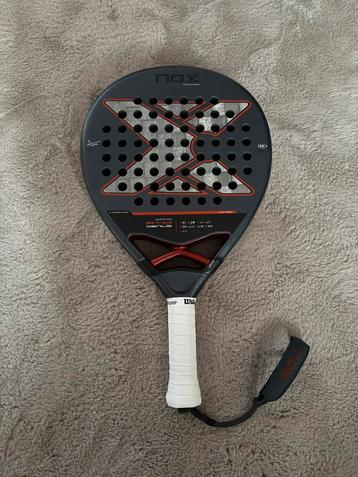 NOX Tapia 18K padelracket – Zo goed als nieuw beschikbaar voor biedingen