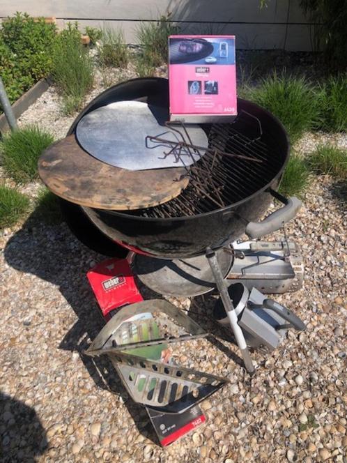 Weber BBQ, Tuin en Terras, Houtskoolbarbecues, Gebruikt, Met accessoires, Ophalen