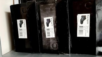 Schoenen met stalen neuzen 39 40 45 beschikbaar voor biedingen