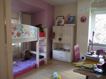 prachtig life time bed 2 meter en schoon beschikbaar voor biedingen