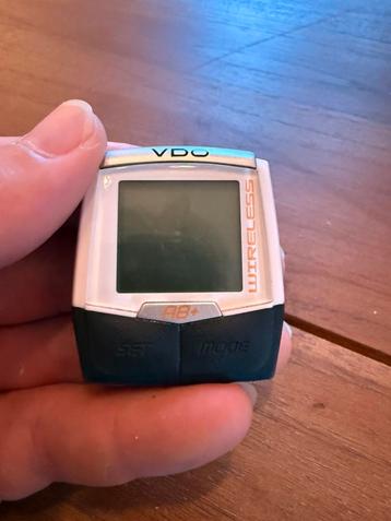 VDO A8+ fietscomputer beschikbaar voor biedingen