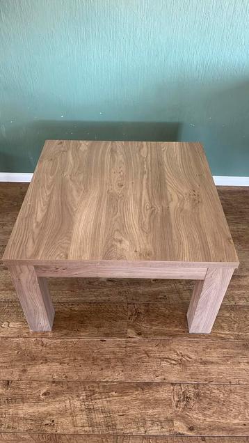 Salontafel beschikbaar voor biedingen