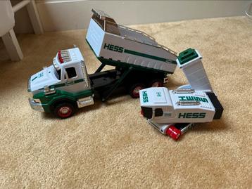 HESS kiepwagen met extra voertuig en vele anderen beschikbaar voor biedingen
