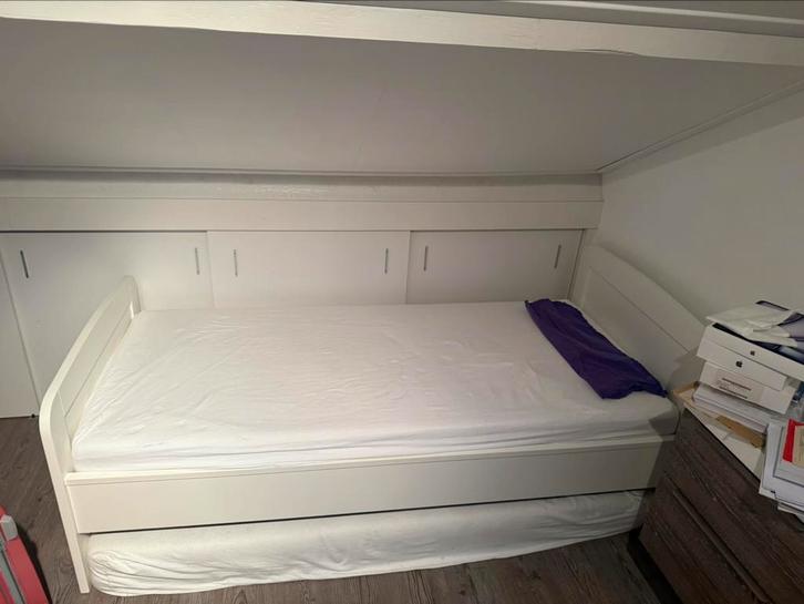 Gratis 1 persoonsbed (wit), Huis en Inrichting, Slaapkamer | Bedden, Gebruikt, Eenpersoons, 90 cm, 200 cm, Hout, Wit, Ophalen