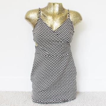 Mooi H&M Jurkje - 94 (S) € 15,- beschikbaar voor biedingen