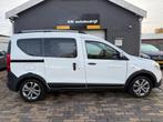 Dacia Dokker 1.2 TCe S&S Stepway *Clima*Cruise*Stoelverwarmi, Auto's, Voorwielaandrijving, Stof, Gebruikt, Zwart