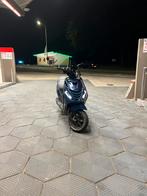 Piaggio zip 50cc 4t, Fietsen en Brommers, Scooters | Piaggio, Ophalen, Zip, Zo goed als nieuw, Benzine