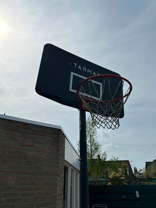 Basketbalpaal met bord, voet en ring met net., Sport en Fitness, Basketbal, Gebruikt, Ring, Bord of Paal, Ophalen