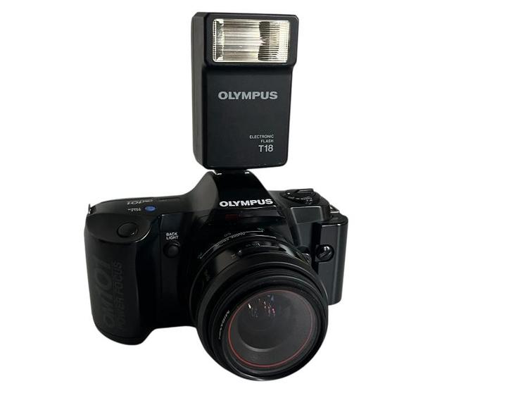 Olympus OM 101 + 35-70mm lens, flitser, manual adapter !, Audio, Tv en Foto, Fotocamera's Analoog, Zo goed als nieuw, Spiegelreflex
