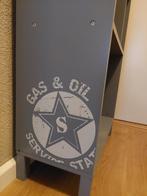 Stoer boekenkastje jongens kamer., Ophalen, Zo goed als nieuw, Hout, Cd's