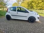 Peugeot 107 5DR 2013 airco, Auto's, Origineel Nederlands, Te koop, Benzine, 4 stoelen