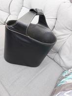 Zwart leren krantenbak / lectuurmand, Huis en Inrichting, Woonaccessoires | Krantenbakken en Lectuurbakken, Ophalen of Verzenden