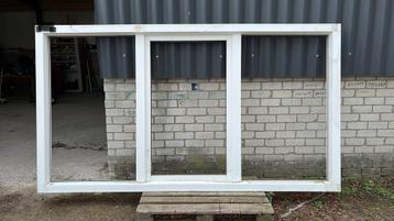 (133) Nieuw kunststof raamkozijn draai kiep incl glas  beschikbaar voor biedingen