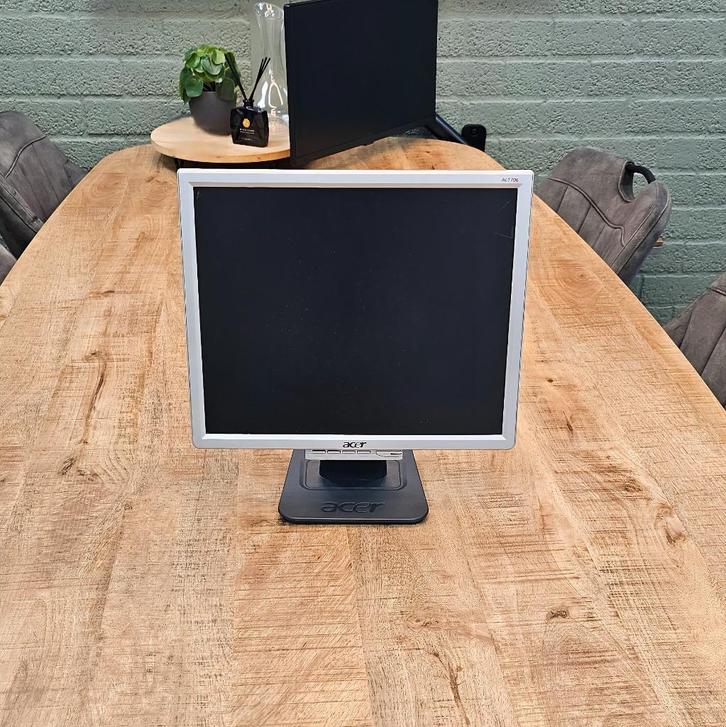 Acer LCD '17 inch – Computer Monitor (AL1706A), Computers en Software, Monitoren, Gebruikt, 61 t/m 100 Hz, VGA, Hoofdtelefoonaansluiting