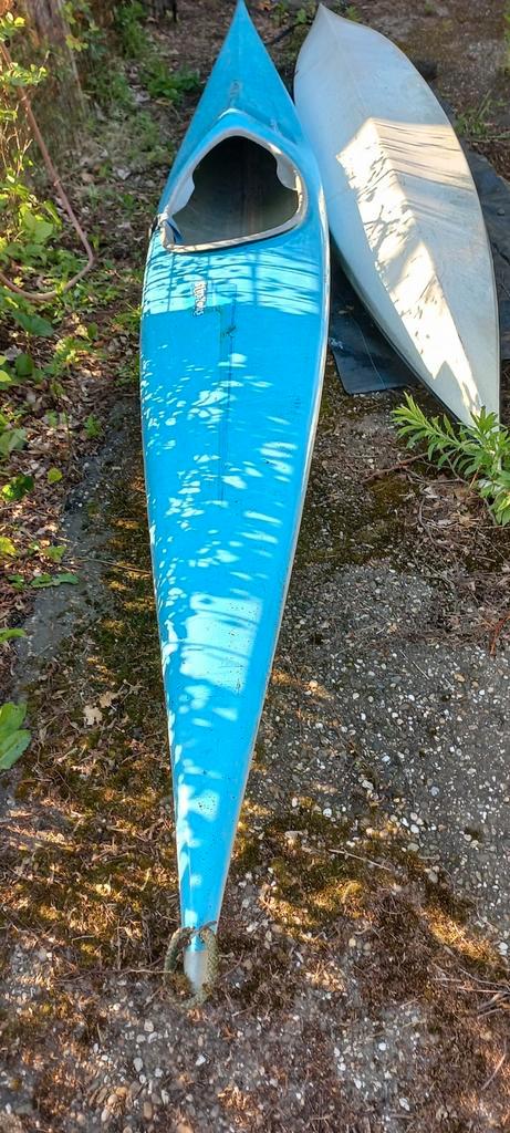 1 zeekajak , 1 vlakwaterkajak  50 euro per stuk, Watersport en Boten, Kajaks, Gebruikt, 1-persoons, Ophalen