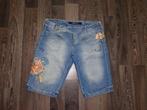 Super gave dames spijkerbermuda ( maat 30 ) freesoul, Kleding | Dames, Ophalen of Verzenden, Gedragen, Blauw, W30 - W32 (confectie 38/40)