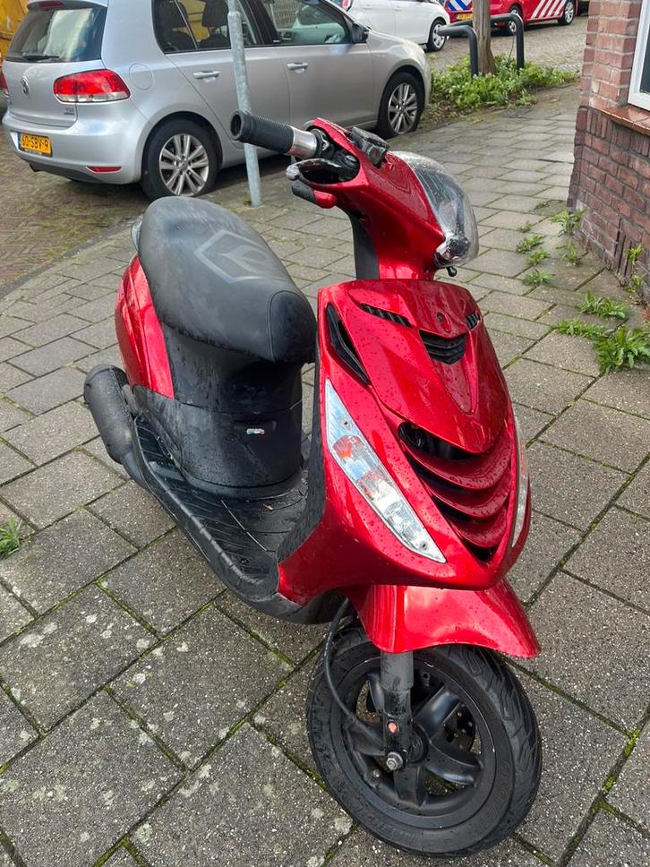 Zip 125, Fietsen en Brommers, Scooters | Piaggio, Zo goed als nieuw, Zip, Tweetakt, Ophalen