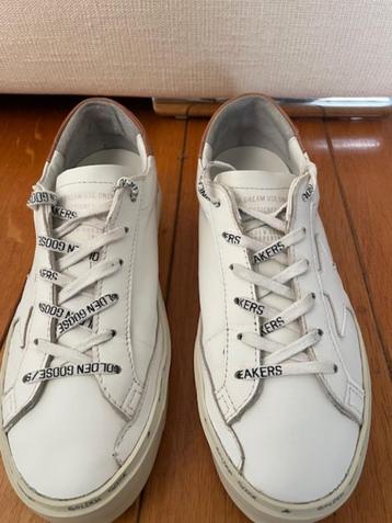 Golden Goose sneaker beschikbaar voor biedingen