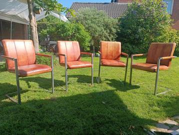 Cognac bruin leren stoelen met stalen frame beschikbaar voor biedingen