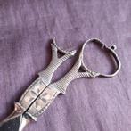 Herder Schaar Zilver Klederdracht 19e eeuw Chatelaine, Antiek en Kunst, Verzenden, Zilver