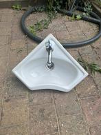 Toilet hoek fonteintje, Ophalen of Verzenden, Gebruikt, Wastafel