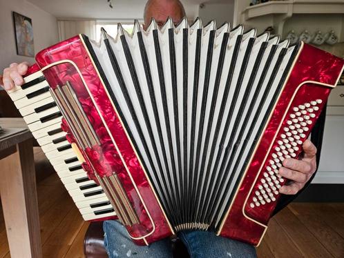 Campanella accordeon 34 toetsen / 80 bassen compleet werkend, Muziek en Instrumenten, Accordeons, Gebruikt, Toetsaccordeon, 80-bas