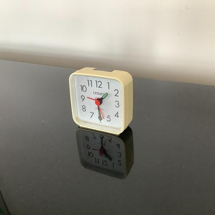 Vintage Citizen Quartz reiswekker,Japan. Fosforeserende wijz, Verzamelen, Retro, Huis en Inrichting, Verzenden