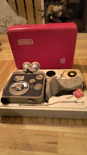 Antieke camera Eumig C3 8 mm filmcamera  beschikbaar voor biedingen