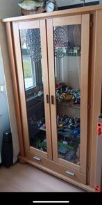 Graits vitrine kast op te halen met verlichting, Huis en Inrichting, Kasten | Vitrinekasten, Ophalen, Zo goed als nieuw