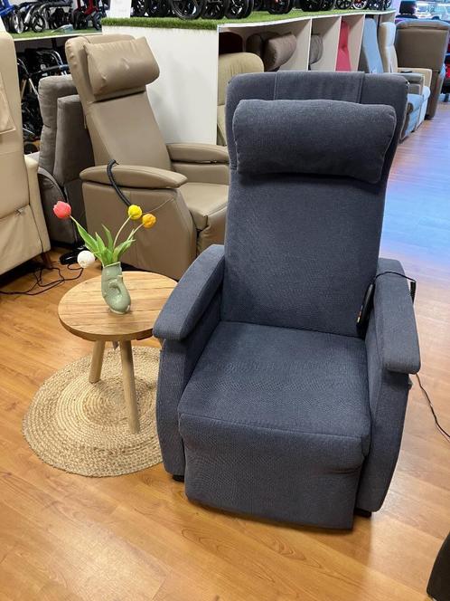 Sta op stoel Fitform Vario 574 in nieuwstaat, Huis en Inrichting, Fauteuils, Zo goed als nieuw, Stof, 50 tot 75 cm, Verzenden